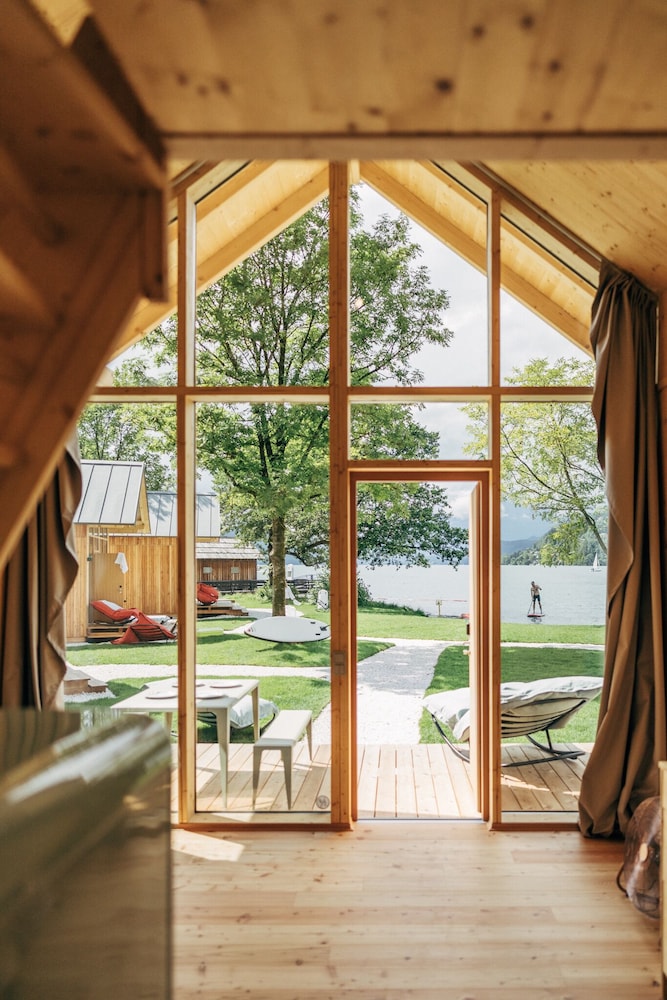 Deluxe Chalet, 2 Bedrooms, Lake View (incl. City Tax) photo 1