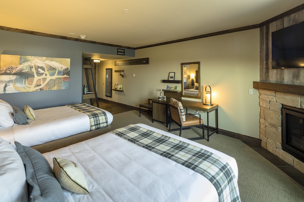 Room, 2 Queen Beds photo 2