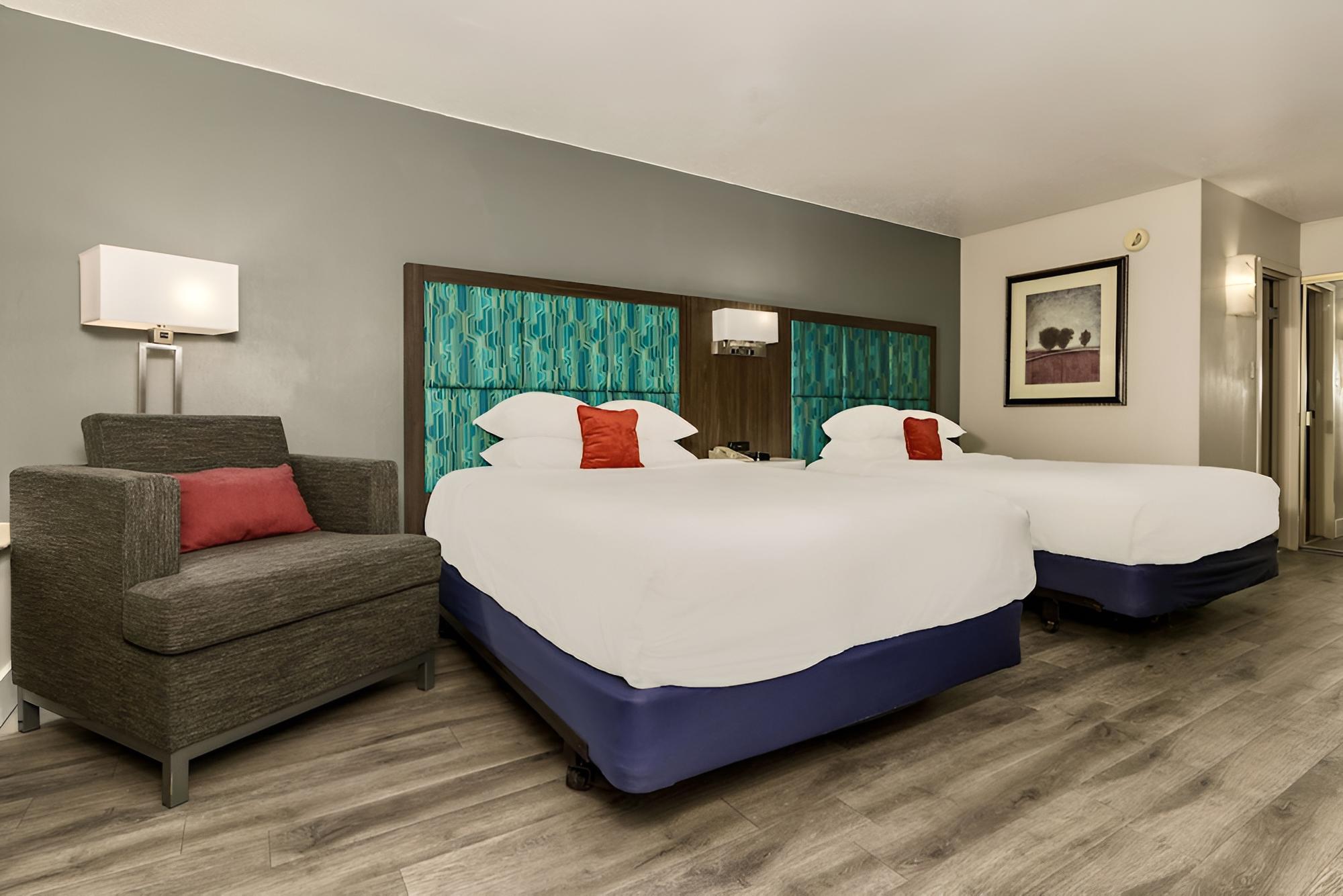 Premium Room, 2 Queen Beds photo 2