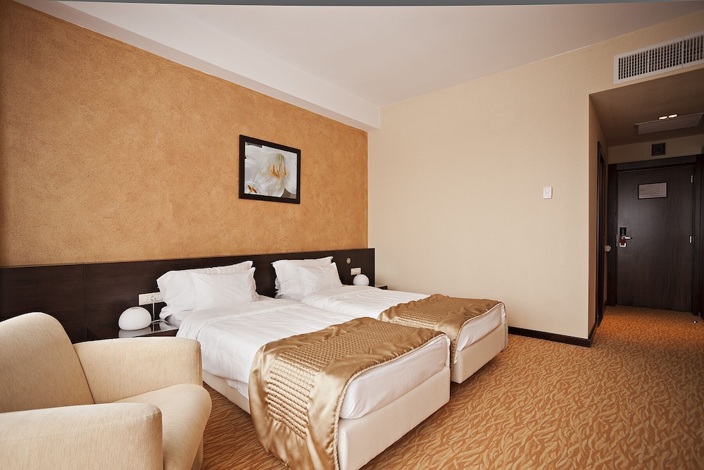 Twin Room, 2 Twin Beds photo 1