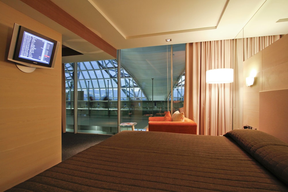 Deluxe Room (12 Hours) photo 3