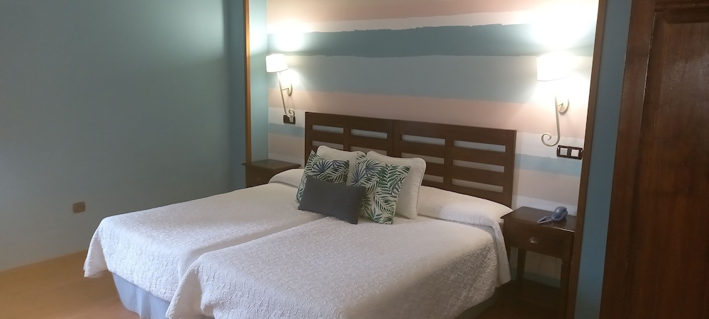 Comfort Double Room Single Use - Photo 2