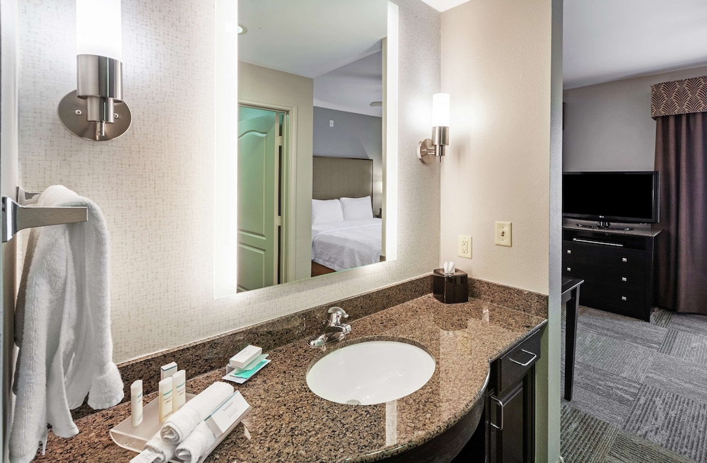 Suite, Non Smoking - Photo 8