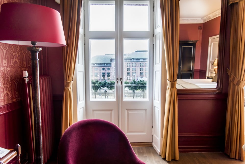 Superior Double Room, Balcony, City View photo 2