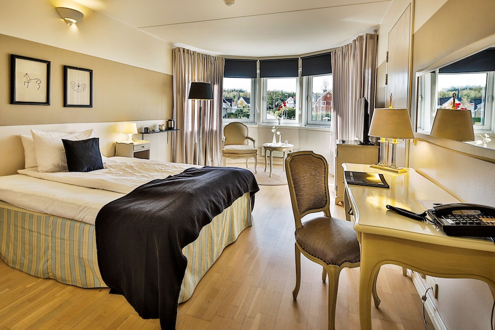 Superior Single Room, 1 Queen Bed, Garden View photo 3