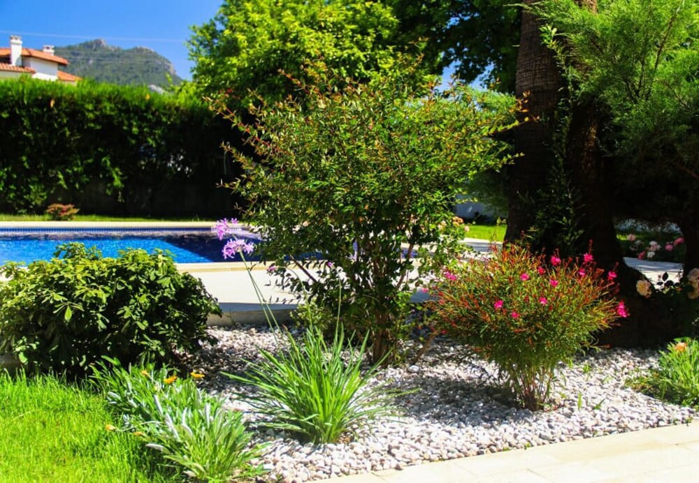 Villa photo 3