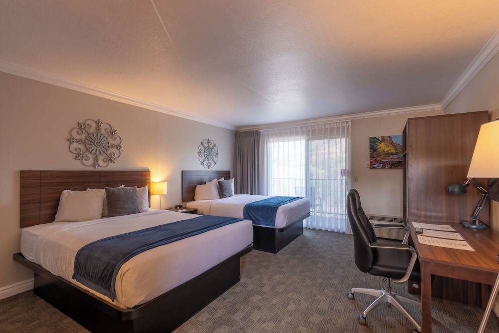 Premium Room, 2 Queen Beds photo 1