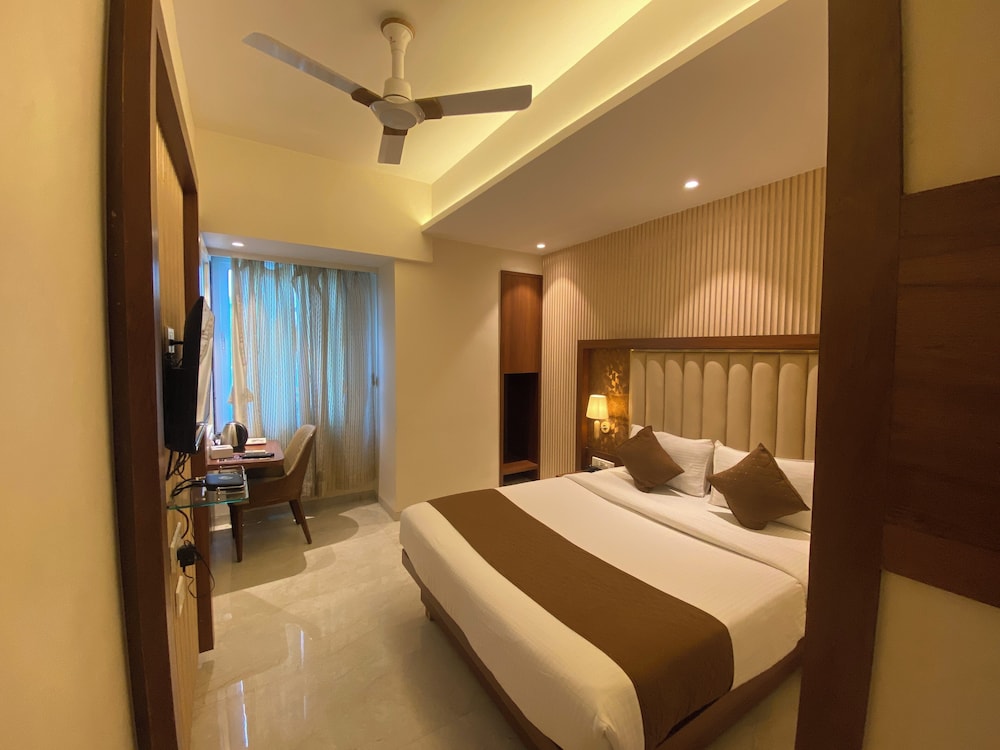 Deluxe Room - Photo 4