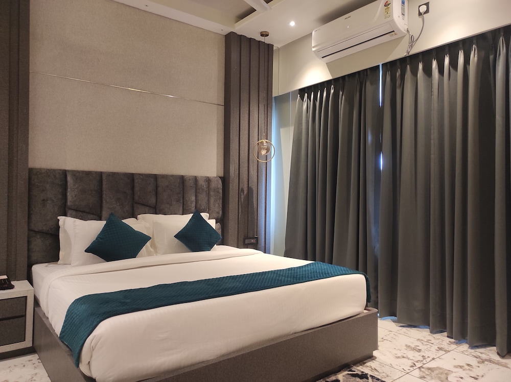 Premium Room - Photo 5
