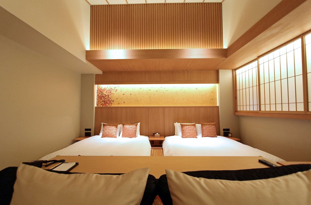 Executive Room, 2 Double Beds, Non Smoking, Bathtub ,Ceiling height 3m(with Single Sofabed) - Photo 9