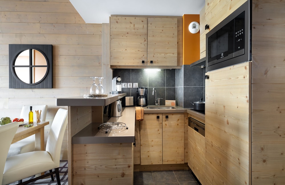Appartement 6 personnes- 2 chambres - Balcon - Vue montagne - Dimanche photo 3