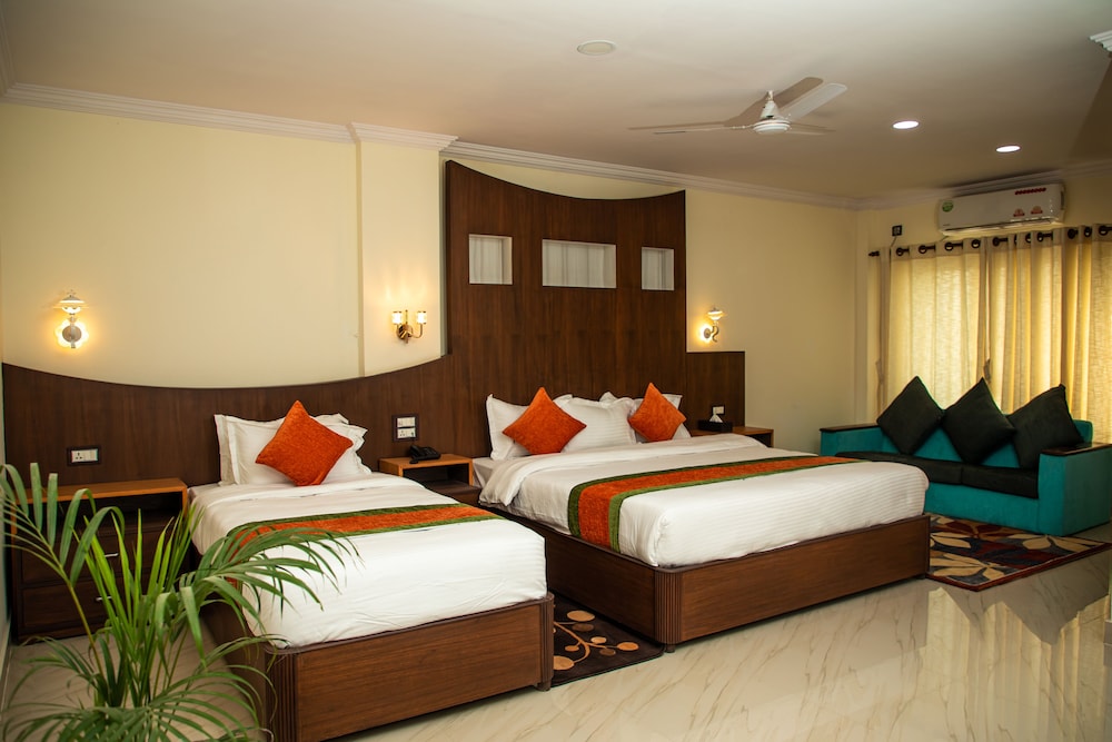 Deluxe Double or Twin Room