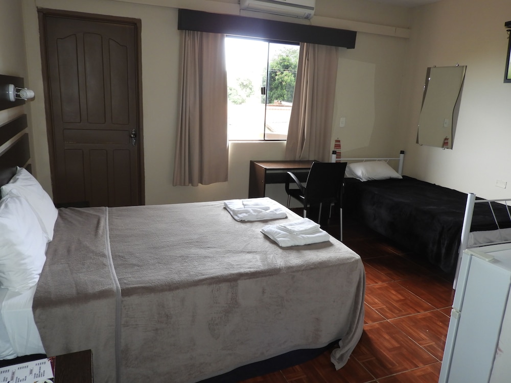 Classic Double or Twin Room, 1 Double or 2 Twin Beds photo 2