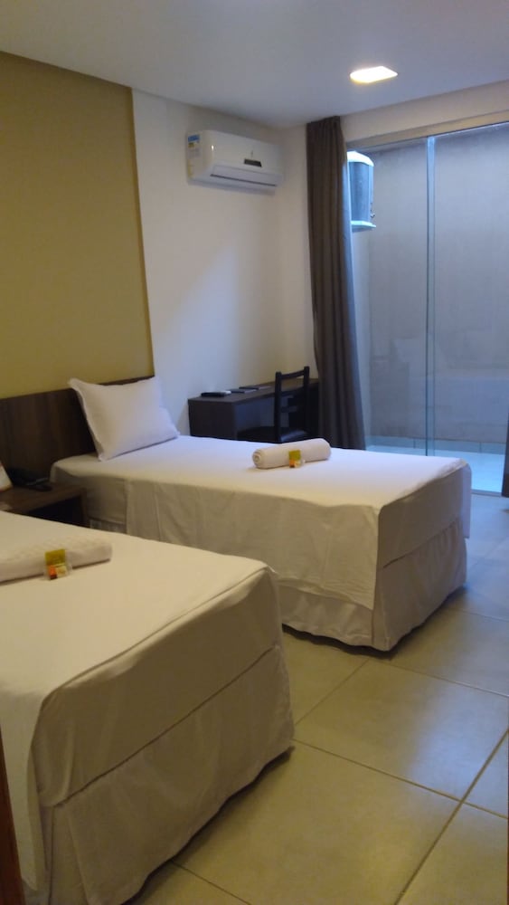 Deluxe Twin Room photo 2
