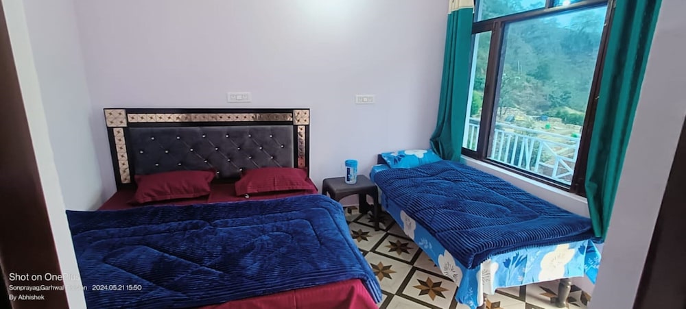 Deluxe Triple Room - Photo 1