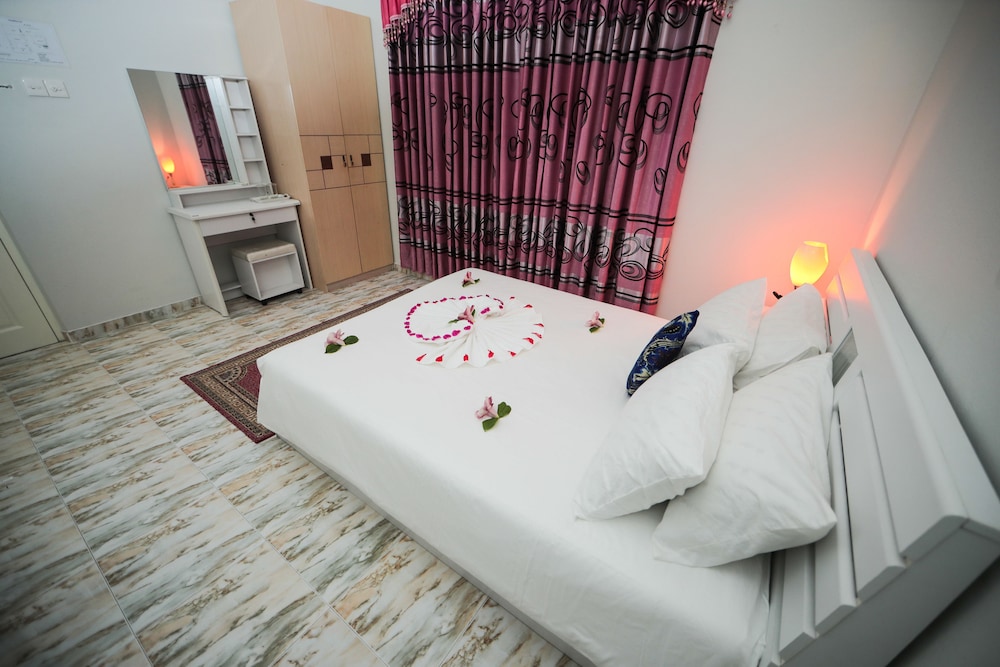 Double Room, Non Smoking, Partial Sea View photo 1