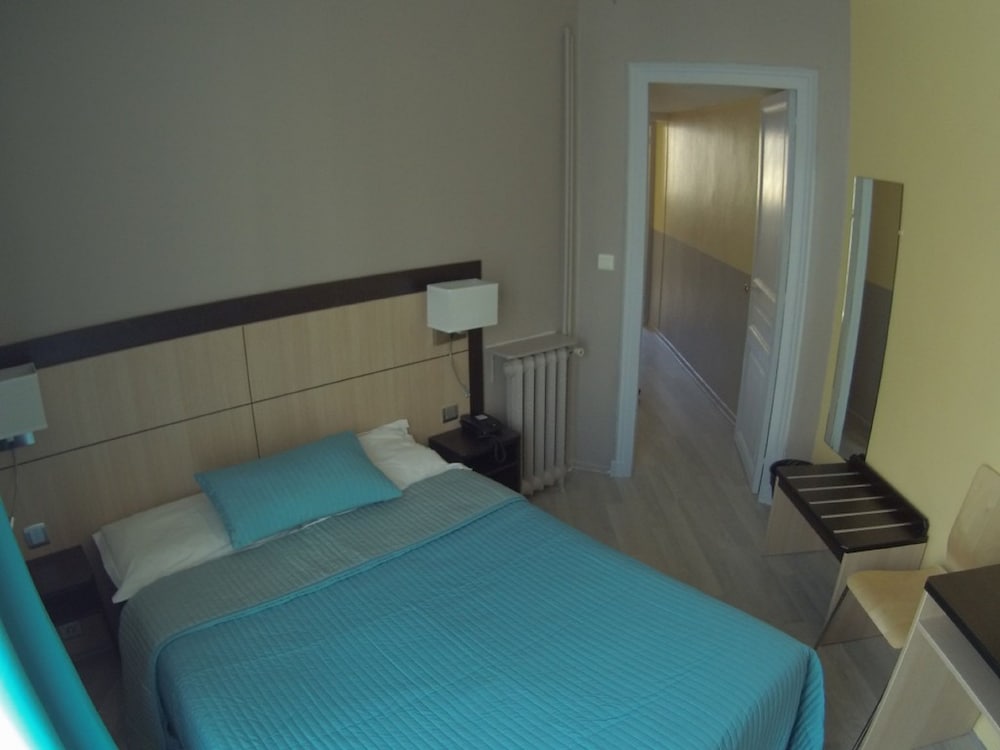 Single Room (Shower) photo 1