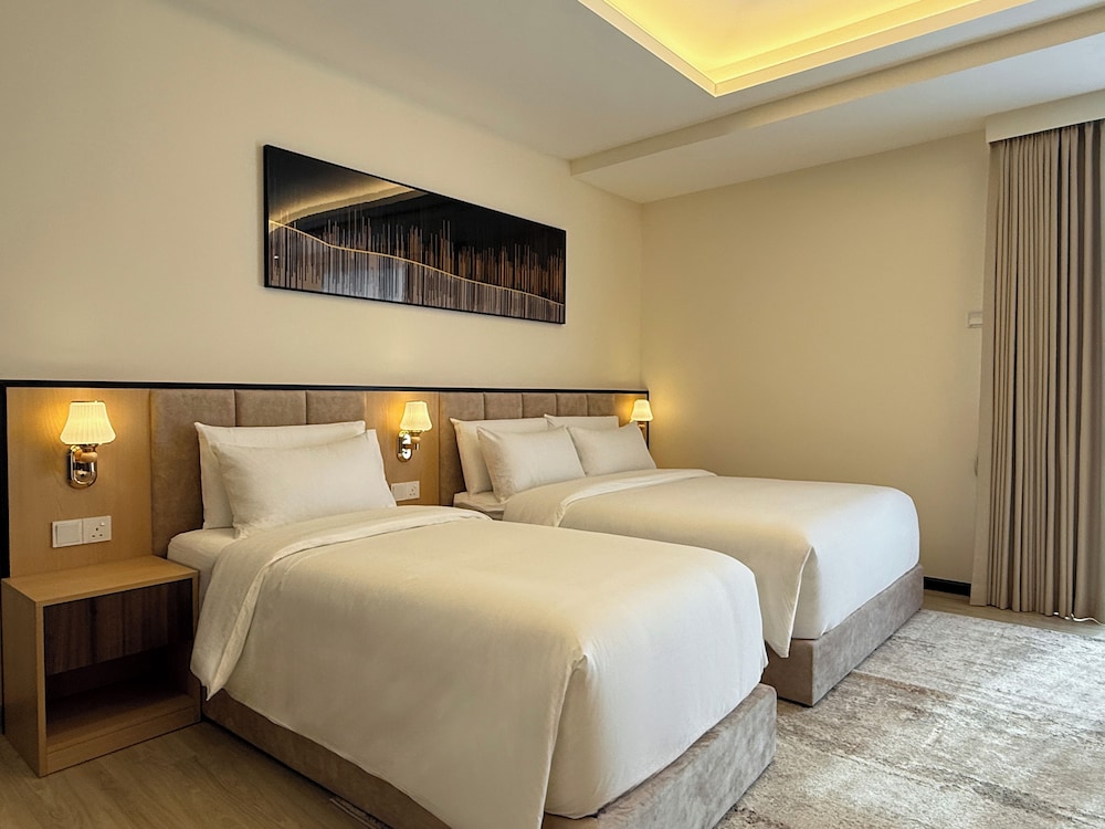 Deluxe Twin Room, Multiple Beds, Partial Sea View