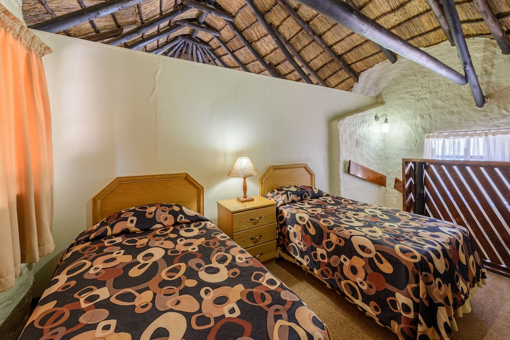 Three Bedroom Chalets with Patio photo 1