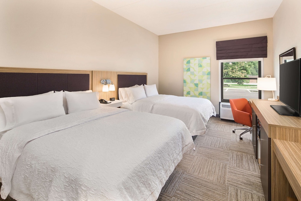 Room, 2 Queen Beds, Accessible (Hearing, Shower Only) - Photo 3