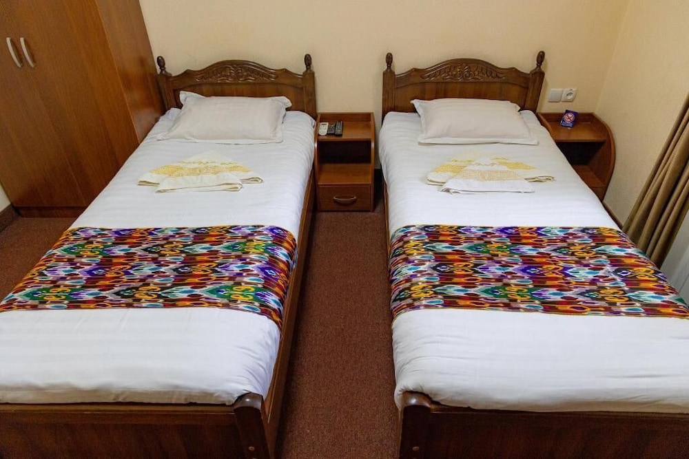 Deluxe Double or Twin Room, Courtyard View