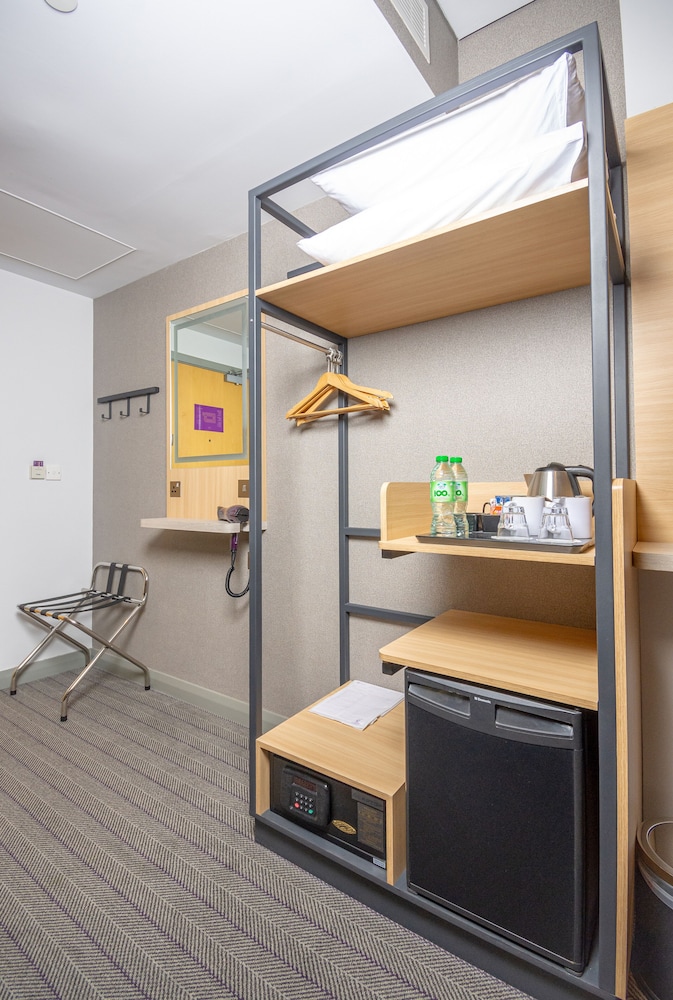Family Room, Multiple Beds, Non Smoking (NewStyle-Free DXB Shuttle 30min T3&T1) photo 2