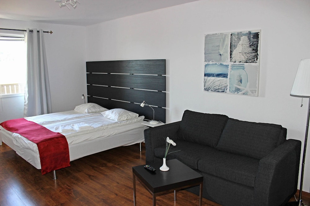 Family Room photo 1