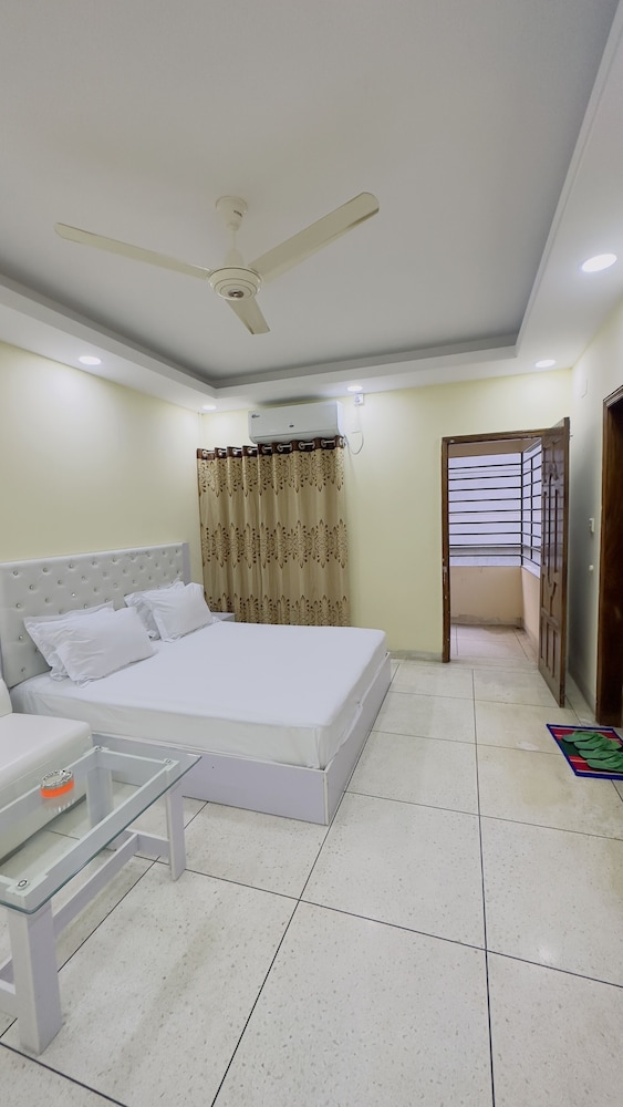 Deluxe Double Room photo 3