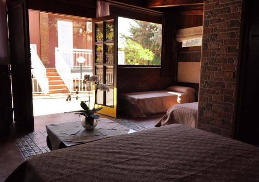Cottage 1 - Photo 3