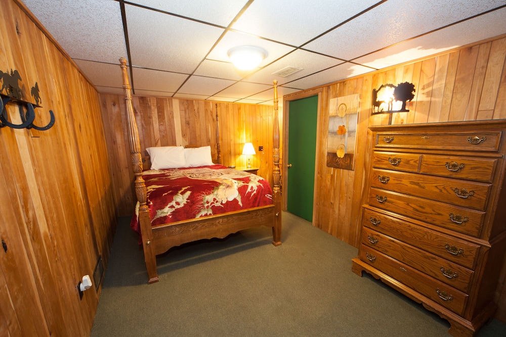 Family Suite, 3 Bedrooms, Non Smoking, Hot Tub photo 3