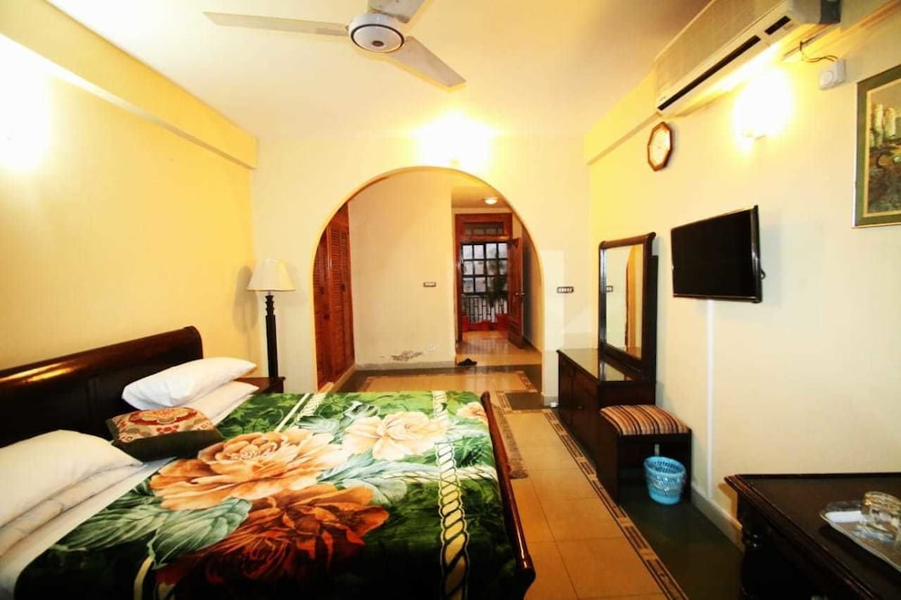 Standard Room, City View photo 1