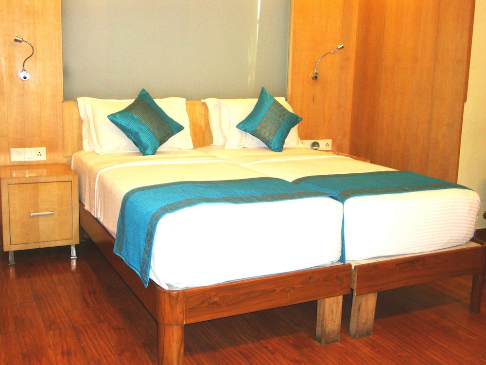 Deluxe Room - Photo 9