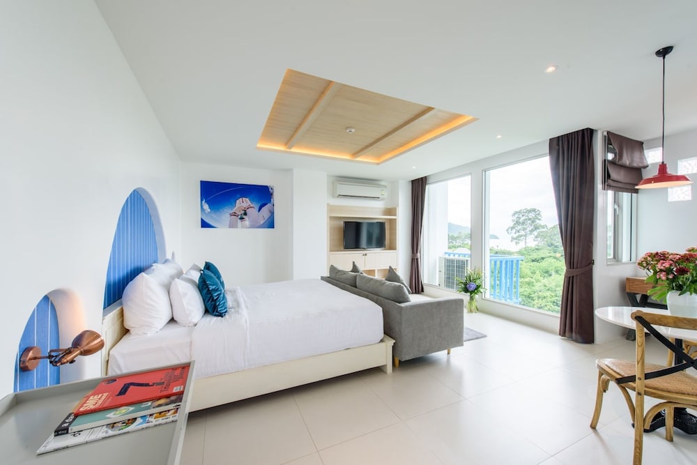 Deluxe Ocean View Jacuzzi