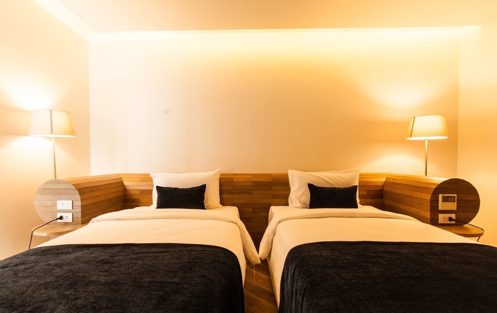 Deluxe Twin Room, 2 Twin Beds, Non Smoking photo 1