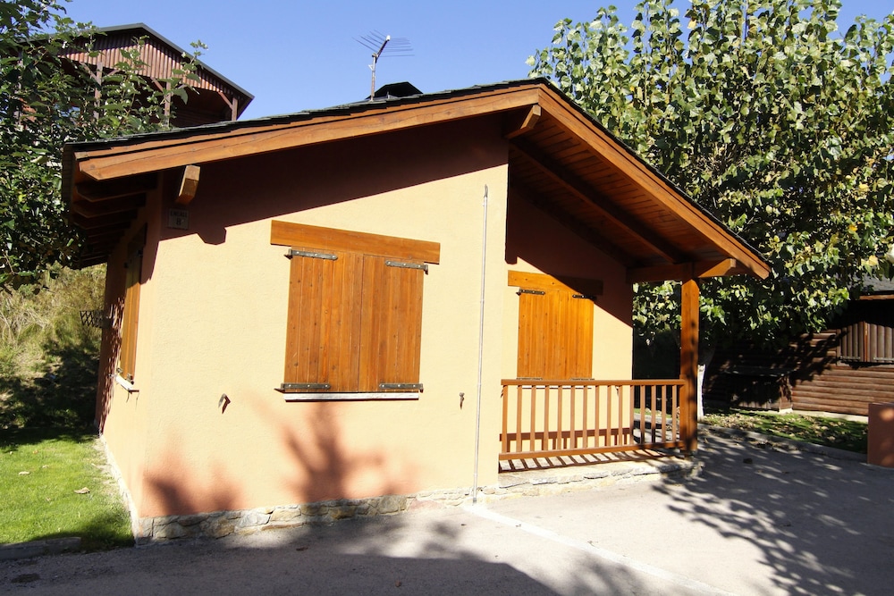Bungalow, 2 Bedrooms (4-6 adults) photo 3