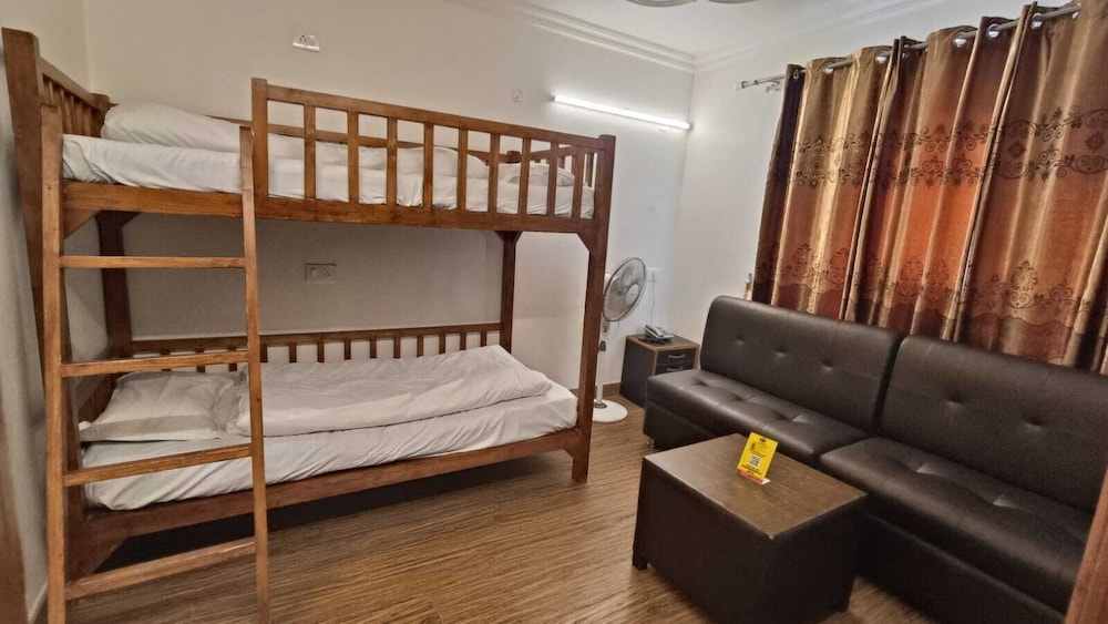 Family Quadruple Room photo 2