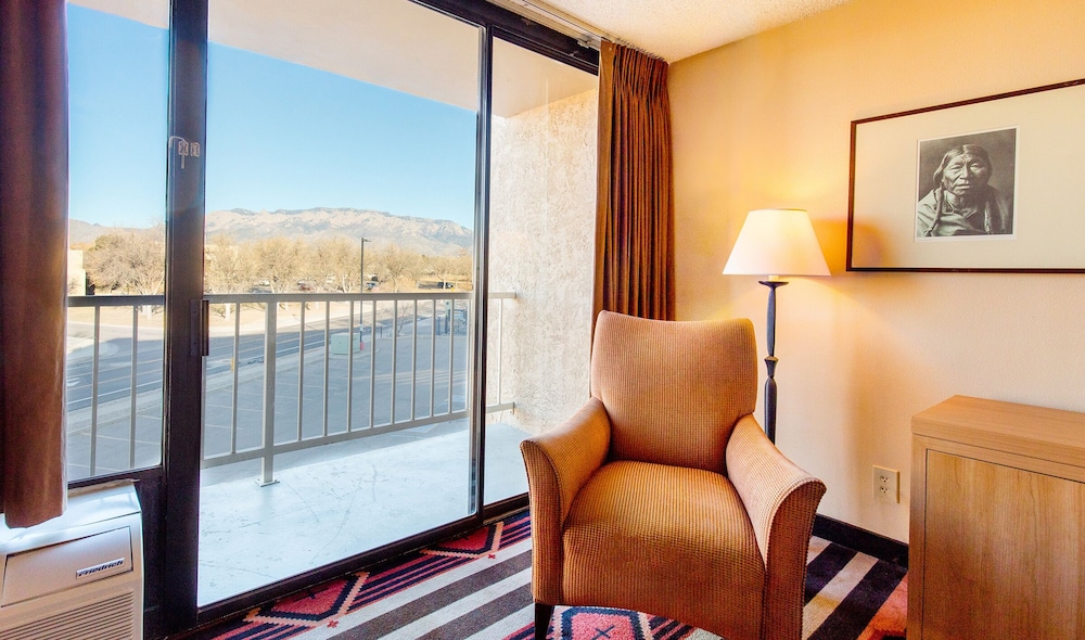 Junior Suite, Mountain View - Photo 3