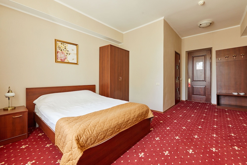 Standard Double Room photo 2