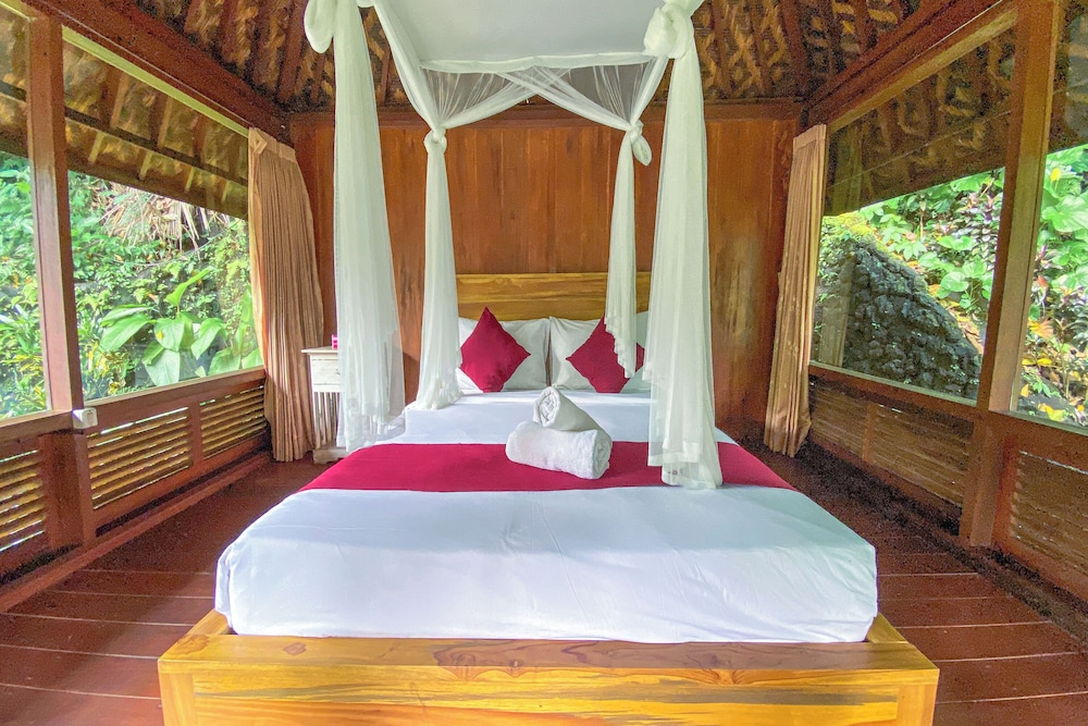 Standard Hut Room