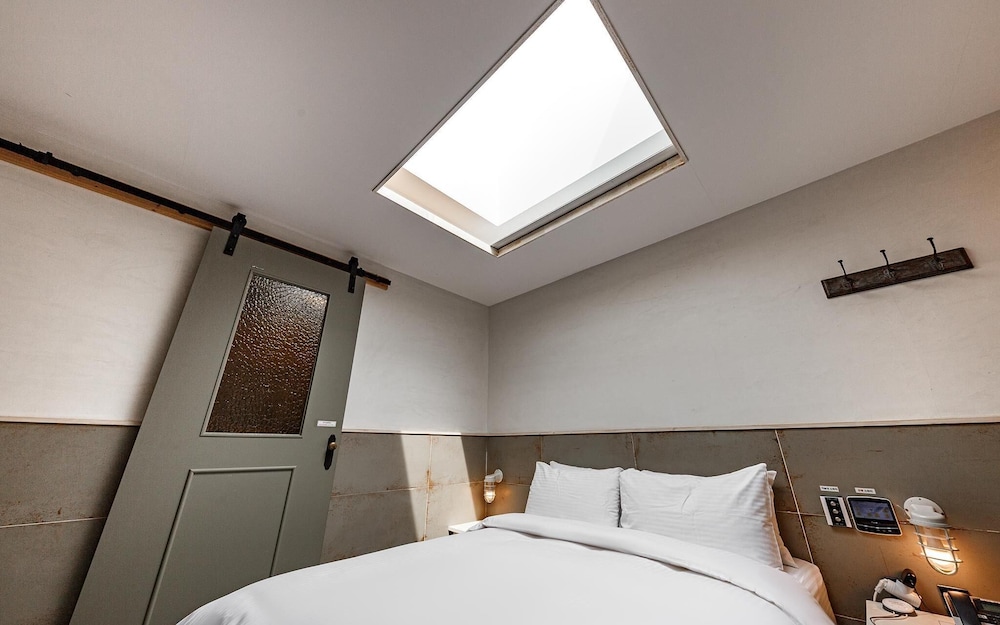 Room (Suite (Sky Window))