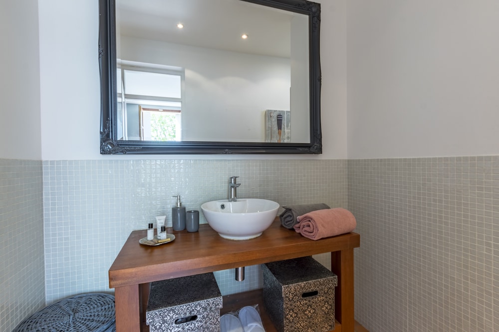 Deluxe Double or Twin Room (Grenache) - Photo 4