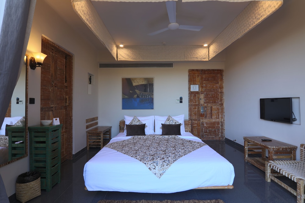 3102 Suite With Jacuzzi & Deck(Sleeps 4) - Photo 8