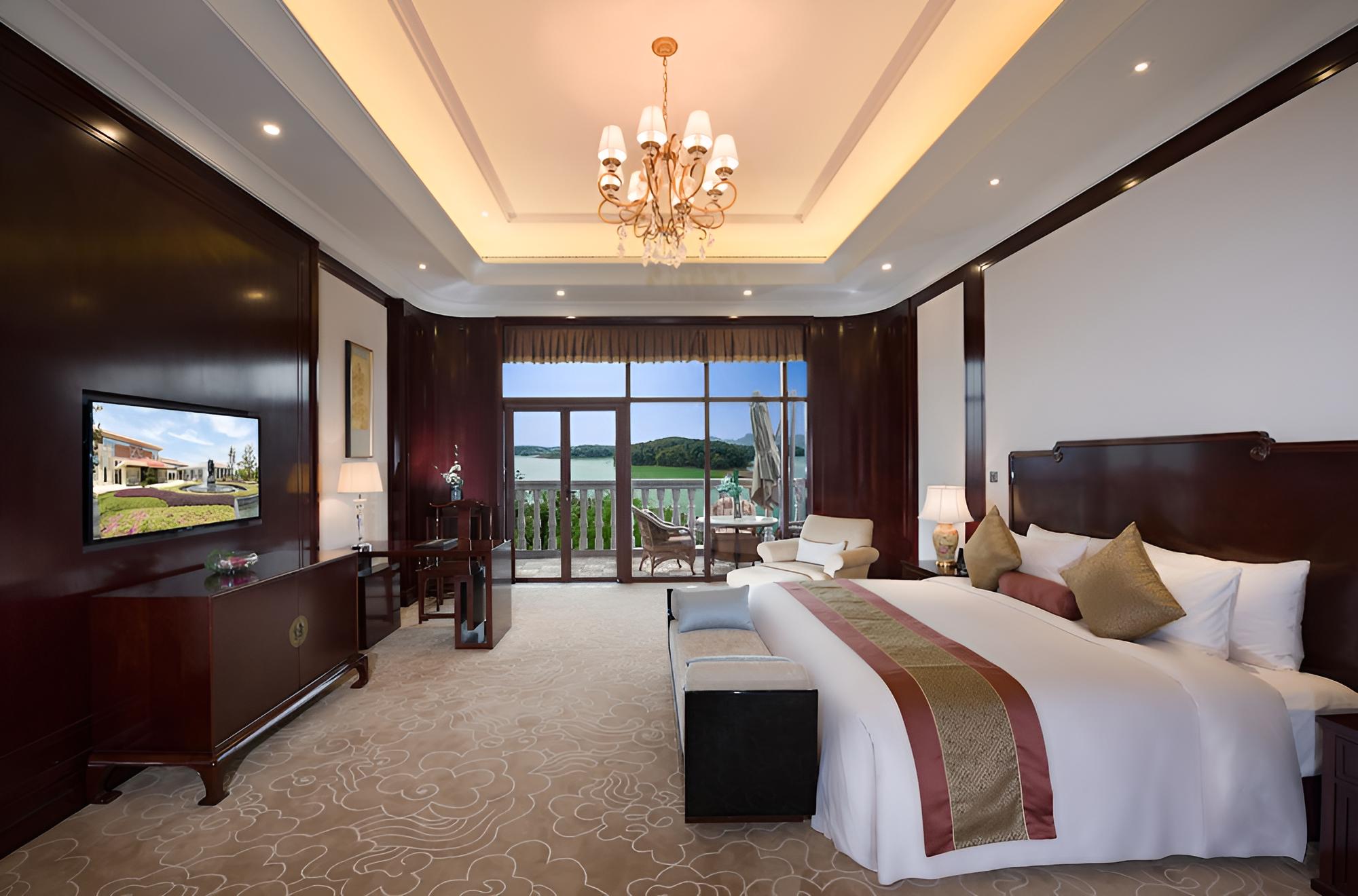 Deluxe Suite photo 1
