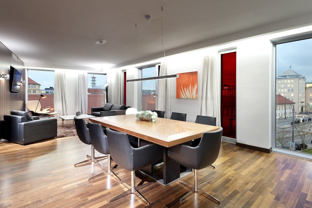 Presidential Suite photo 3