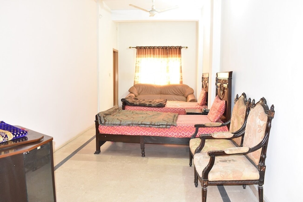 Triple Room - Photo 1