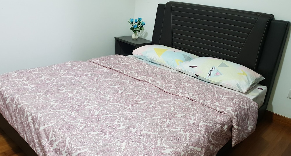 Family Condo, 2 Bedrooms, 2 Bathrooms, City View photo 2