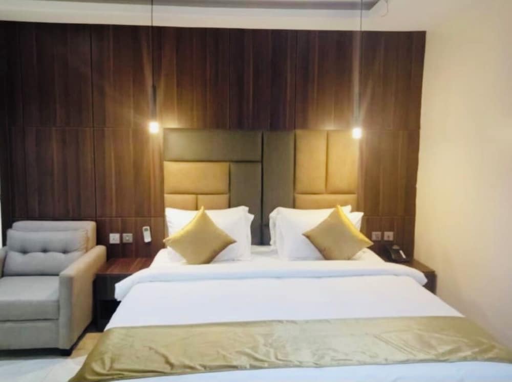 Business Room photo 1