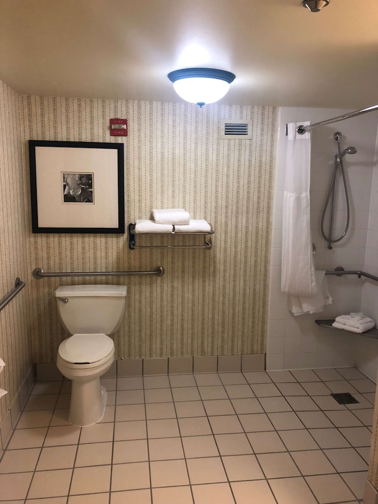 Room, Accessible photo 2