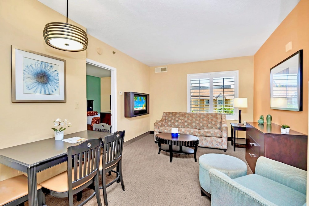 Nowoczesny Apartament z 2 Łóżkami Queen Blisko Disney, Zdjęcie 3