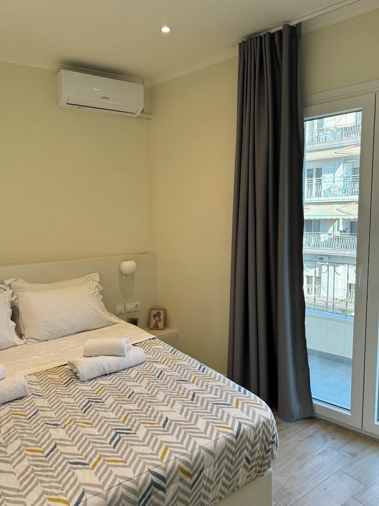 Deluxe Apartment, Balcony, City View
